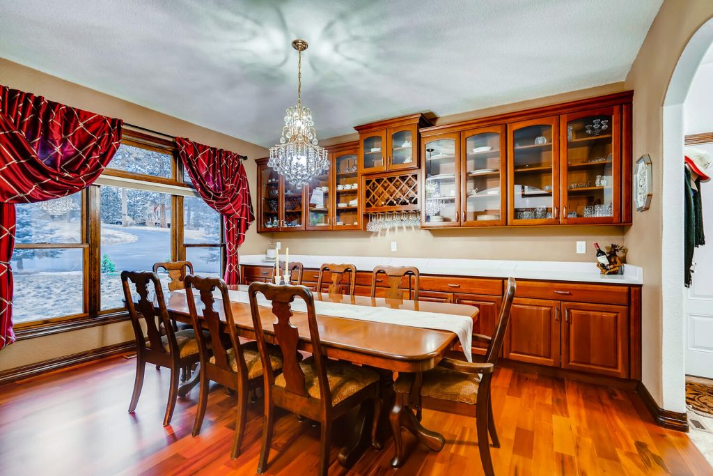 21511-Main-Ave-Golden-CO-80401-large-007-007-Dining-Room-1499x1000-72dpi