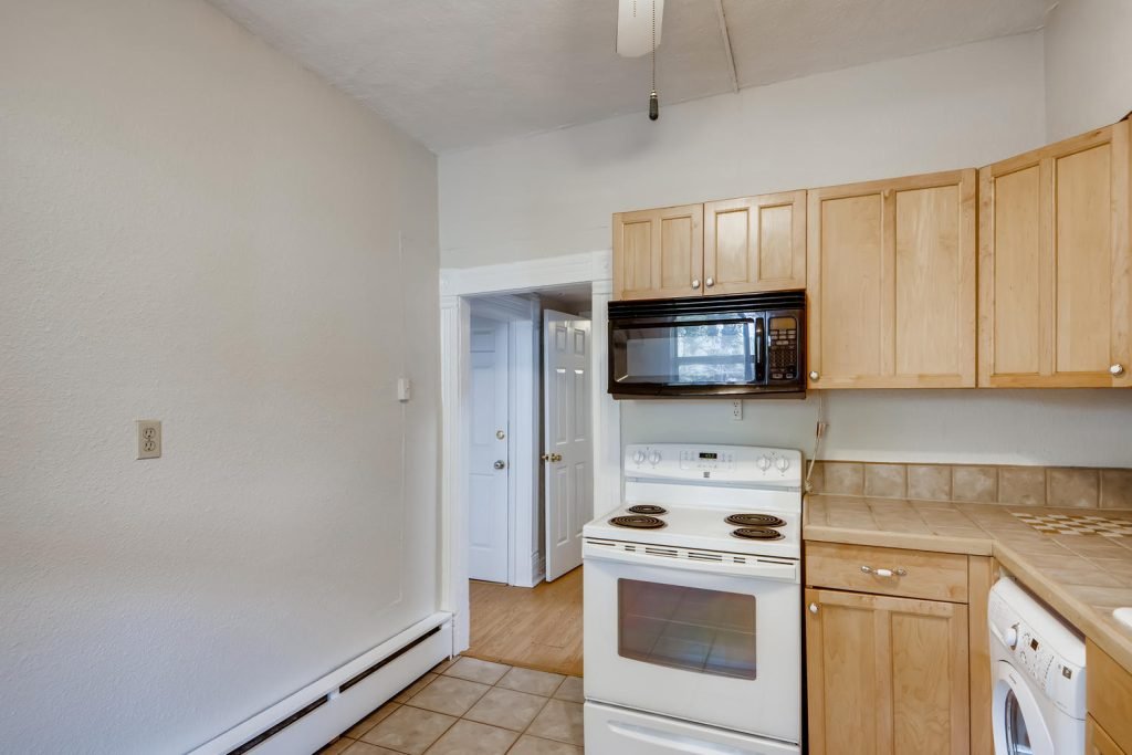 3127-W-28th-Ave-Unit-2-Denver-large-006-006-Kitchen-1499x1000-72dpi
