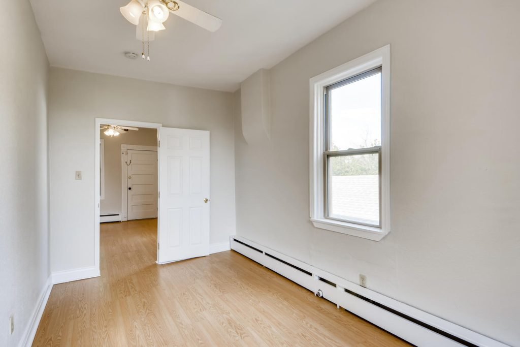3127-W-28th-Ave-Unit-2-Denver-large-014-012-Bedroom-1500x1000-72dpi