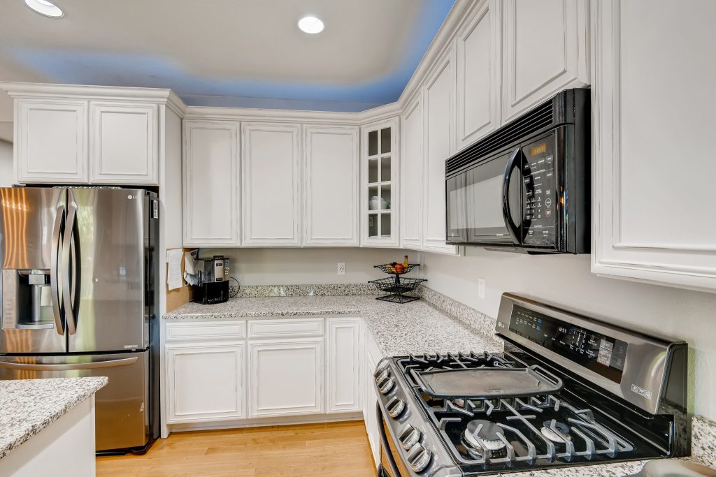 15663-East-117th-Ave-Commerce-City-CO-MLS-Sized-009-16-Kitchen