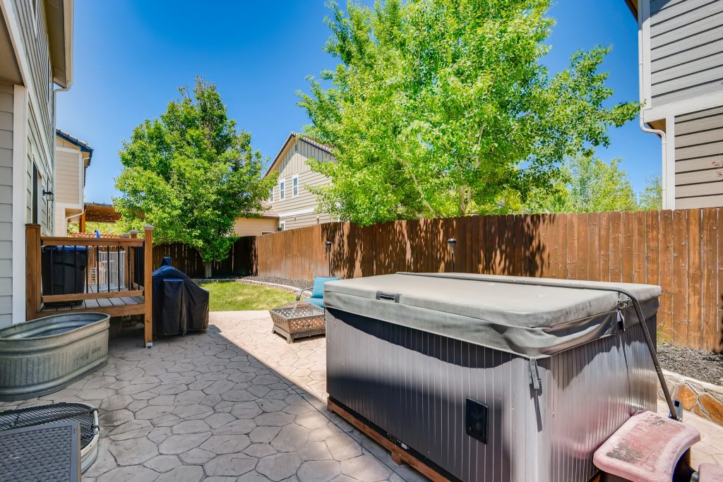 15663-East-117th-Ave-Commerce-City-CO-MLS-Sized-023-34-Deck