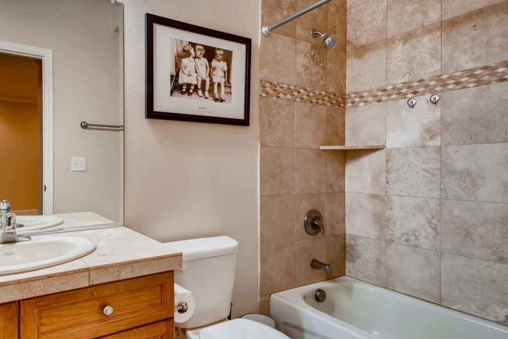 15501-East-112th-Ave-29D-Commerce-City-CO-Web-Quality-031-44-Lower-Level-Bathroom